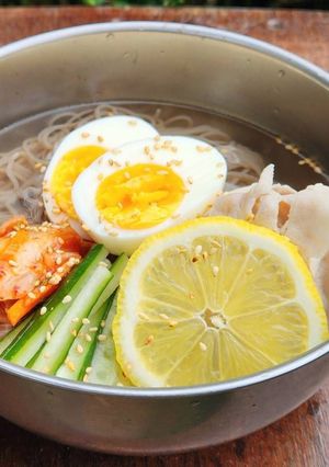 どう食べたら正解？基本の冷麺-レシピのメイン写真