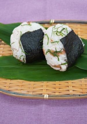 サラダチキンのおにぎり-レシピのメイン写真