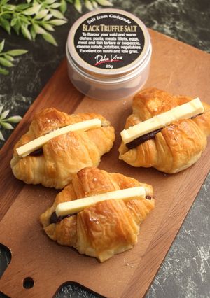 簡単！クロワッサンあんバタ　トリュフ風味-レシピのメイン写真