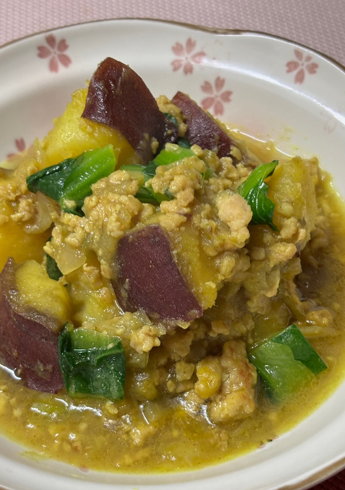 さつま芋と鶏そぼろのカレー煮♪-レシピのメイン写真