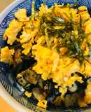 お惣菜丼●ひじきの煮物＆玉子そぼろ丼