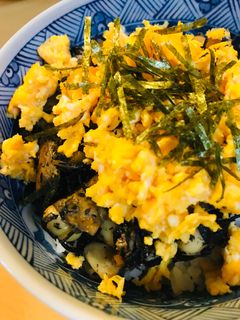お惣菜丼●ひじきの煮物&玉子そぼろ丼-レシピのメイン写真