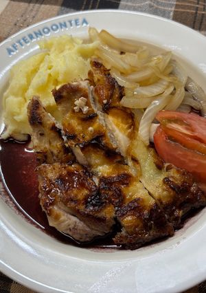 鶏もも肉のステーキ 赤ワインソース仕立て-レシピのメイン写真