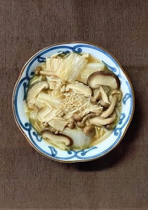 具沢山！白菜と えのき 椎茸 しめじの中華スープ-レシピのメイン写真