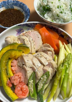 麹を使った鶏むね肉の温サラダ-レシピのメイン写真