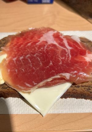 約3分で出来る生ハムオープンサンド-レシピのメイン写真