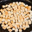 【作りおき】食パンで自家製クルトン