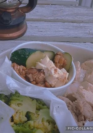 ブロッコリー豚肉鶏むね肉きゅうりサラダ-レシピのメイン写真