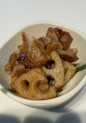 豚肉とレンコンのバター醤油炒め☆子供人気-レシピのメイン写真