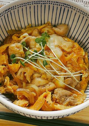 卵2個でほどよく半熟親子丼-レシピのメイン写真