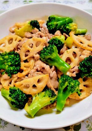 簡単夕飯主菜れんこんブロッコリー豚こま中華炒め-レシピのメイン写真