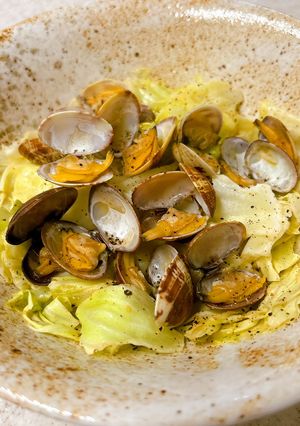 あさりとキャベツのレモンバター醤油蒸し-レシピのメイン写真