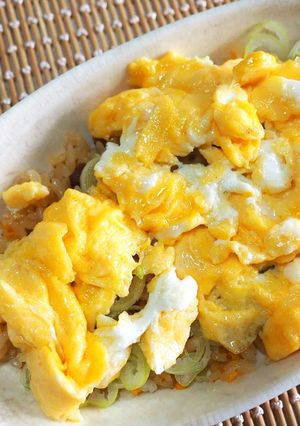 冷凍炒飯で簡単玉子炒飯　オムチャーハン-レシピのメイン写真