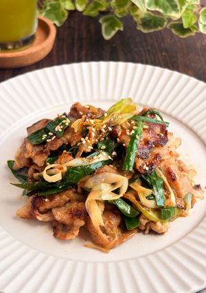 豚肉とネギとニラのにんにく甘味噌炒め-レシピのメイン写真