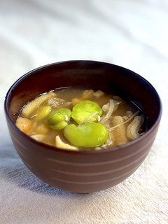 そら豆と油揚げのお味噌汁-レシピのメイン写真