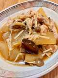 作り置きに☆鶏肉と大根椎茸しめじえのき茸の煮物