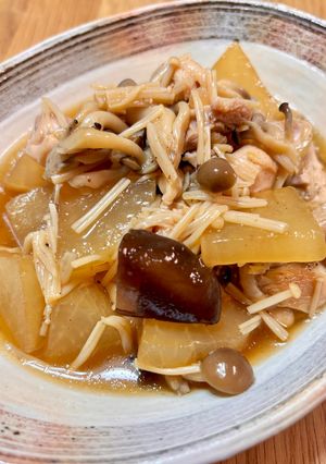 作り置きに☆鶏肉と大根椎茸しめじえのき茸の煮物-レシピのメイン写真