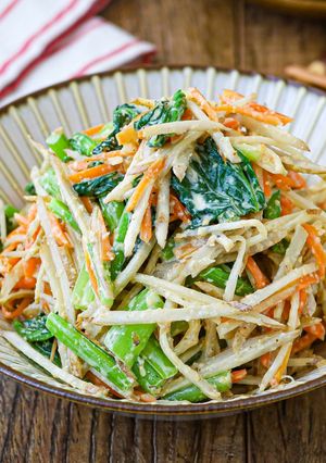 やみつき！ごぼうと小松菜のごま味噌マヨサラダ-レシピのメイン写真