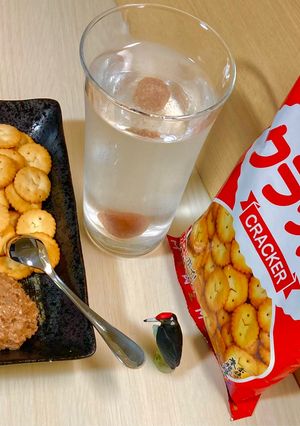 お酒のあて…クラッカーM鶏レバーペースト-レシピのメイン写真