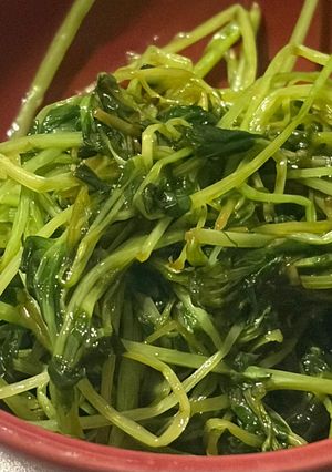 豆苗のにんにく炒め-レシピのメイン写真