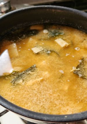 三陸産乾燥わかめと国産大豆の木綿豆腐の御御御付-レシピのメイン写真