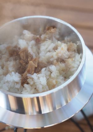 かに缶とニンニク炊き込みご飯-レシピのメイン写真
