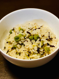 塩昆布とグリーンピースの炊き込みご飯-レシピのメイン写真