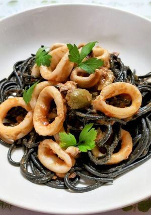 イカとトマトのイカ墨パスタ-レシピのメイン写真