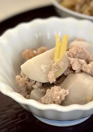 ご飯がススム✨里芋と鶏の塩麹煮込み-レシピのメイン写真
