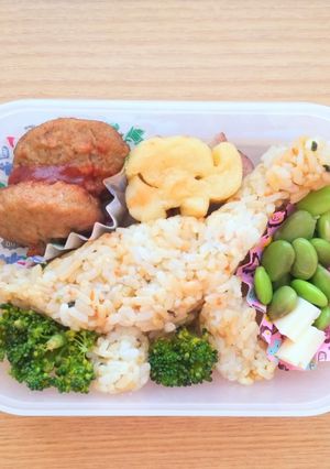 ブラキオサウルス(恐竜)弁当-レシピのメイン写真