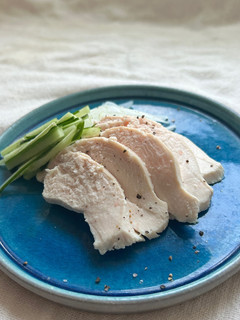 簡単!塩麹でしっとり鶏ハム(サラダチキン-レシピのメイン写真