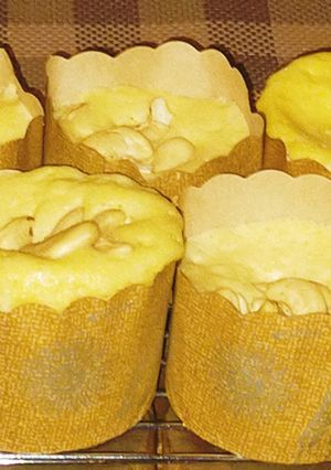 ナッツのせカップケーキ-レシピのメイン写真