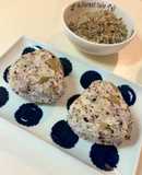 カリカリ梅とカリカリじゃこのおにぎり🍙