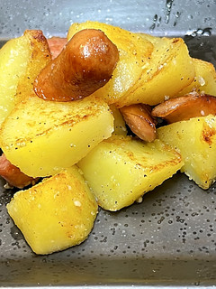 ソーセージとじゃがいものソテー-レシピのメイン写真