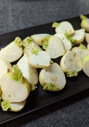 シンプルisベスト！蕪の塩コショウ焼き-レシピのメイン写真