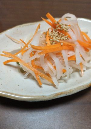 【副菜】大根と人参で紅白なます-レシピのメイン写真