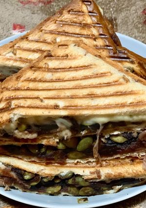 ホットサンド(あんチーズ南瓜の種)-レシピのメイン写真
