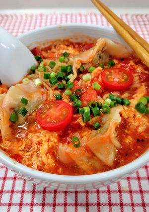 餃子入りトマトラーメン-レシピのメイン写真