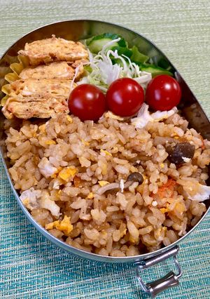 残った炊き込みご飯は炒飯に変身♪-レシピのメイン写真