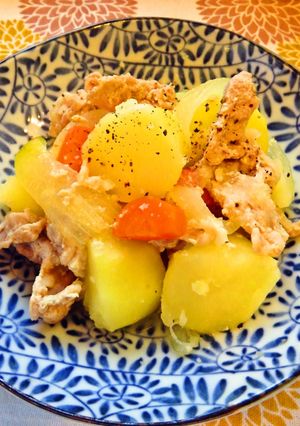 😊簡単であっさり美味しい♪醤油不使用の塩肉じゃが-レシピのメイン写真