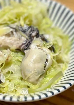 カット野菜◎千切りキャベツで牡蠣の酒蒸し-レシピのメイン写真