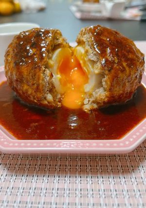 半熟卵のハンバーグ-レシピのメイン写真