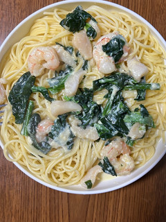 ほうれん草とエビと貝柱のクリームパスタ-レシピのメイン写真
