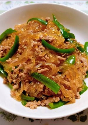 簡単夕飯おかず挽肉ピーマンチャプチェ節約-レシピのメイン写真