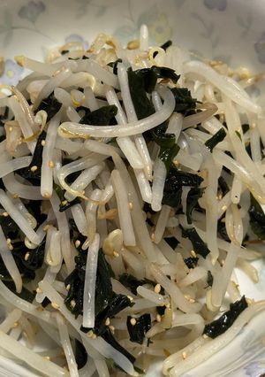 もやしとわかめの梅昆布茶和え(身内専用)-レシピのメイン写真