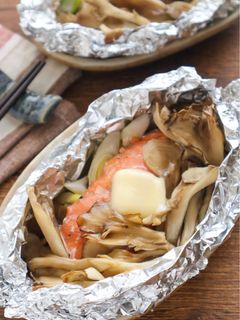 バタポンが絶品♡鮭と舞茸のホイル焼き-レシピのメイン写真