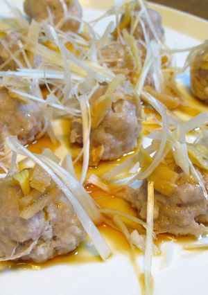 【 ひき肉れんこん団子のレンジ蒸し 〗-レシピのメイン写真