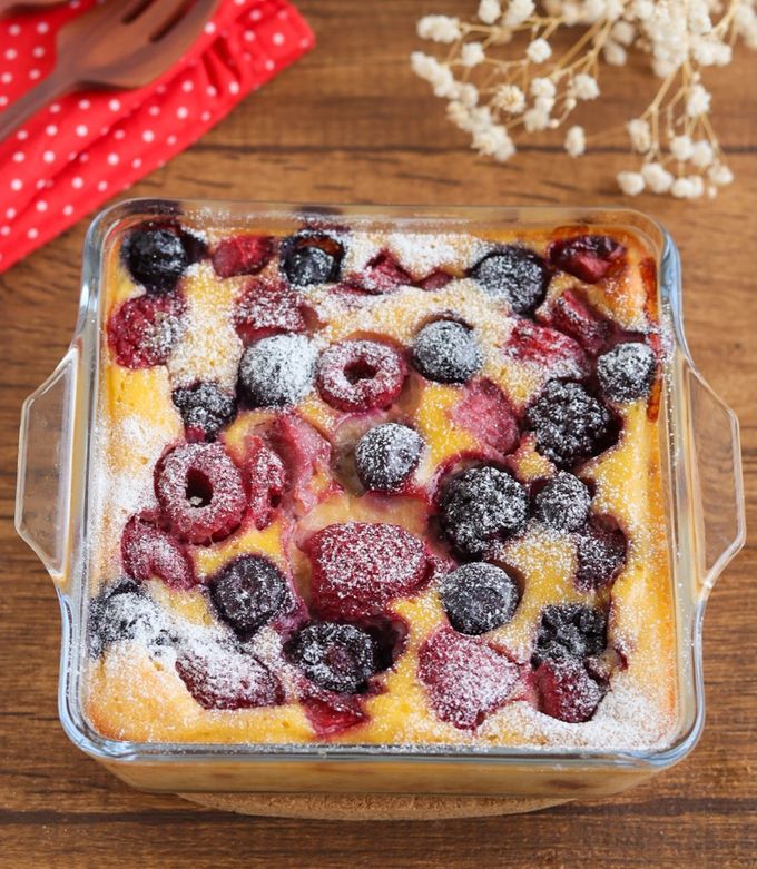 ミックスベリーのヨーグルトクラフティ by 管理栄養士ゆきぼむ