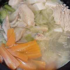 รูปของ 水炊き（締めにちゃんぽん麺でどうぞ）