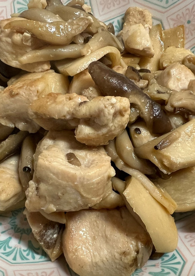 目分量OK！きのこと鶏むね肉バター醤油-レシピのメイン写真